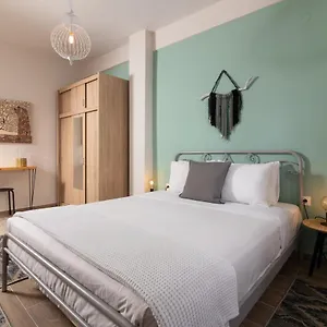F & B Collection - For 6 , Θεσσαλονίκη Ελλάδα